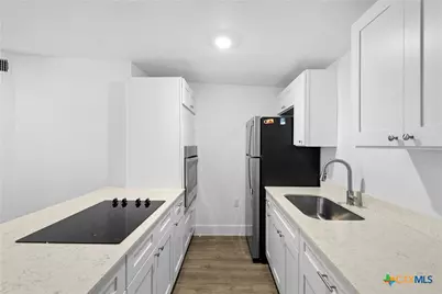 1011 Hackberry Street #A/B, San Marcos, TX 78666 - Photo 16