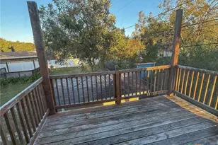 701 Gardenia Ln, Victoria, TX 77904 - Photo 32