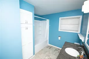 701 Gardenia Ln, Victoria, TX 77904 - Photo 8