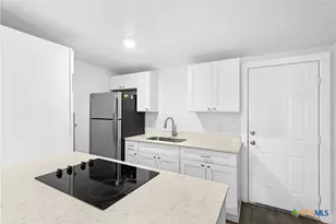 1007 Hackberry St, San Marcos, TX 78666 - Photo 20