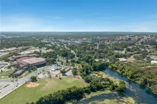 1007 Hackberry St, San Marcos, TX 78666 - Photo 36