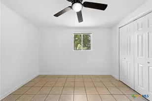 1007 Hackberry St, San Marcos, TX 78666 - Photo 14