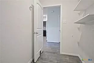 884 Armadillo Dr, Seguin, TX 78155 - Photo 10