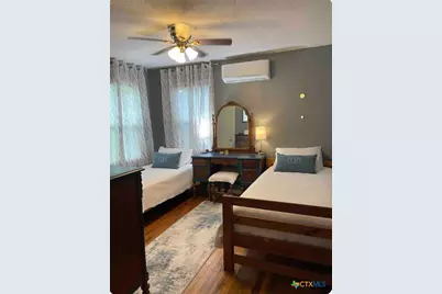 284 Perryman Street, New Braunfels, TX 78130 - Photo 22