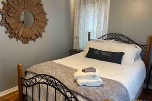 284 Perryman St, New Braunfels, TX 78130 - Photo 14