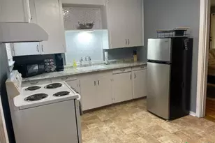 284 Perryman St, New Braunfels, TX 78130 - Photo 6