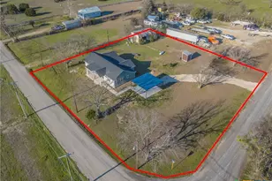 1110 N 42nd St, Temple, TX 76501 - Photo 2