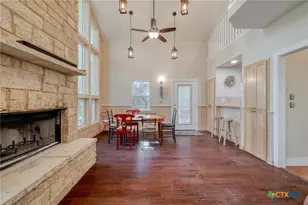 123 Bowie Trail, Luling, TX 78648 - Photo 8