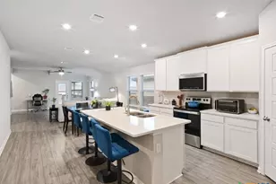 3073 Charyn Wy, New Braunfels, TX 78132 - Photo 2