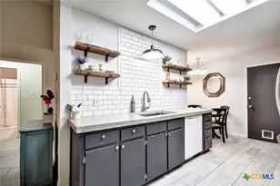 937 Sundance St, New Braunfels, TX 78130 - Photo 12