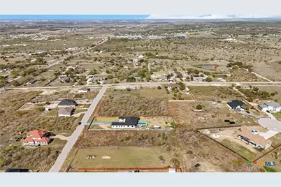 154 Burrobrush Street, Niederwald, TX 78640 - Photo 8