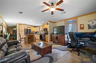 190 Turnaround Rd, Seguin, TX 78155 - Photo 8