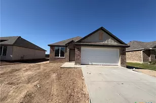 1218 Dowdy Dr, Belton, TX 76513 - Photo 2