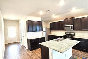 181 Harley Hay, Cibolo, TX 78108 - Photo 2