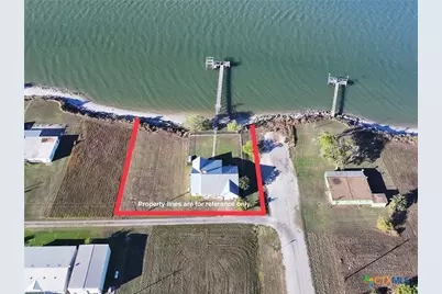 15 Alley Way, Port Lavaca, TX 77979 - Photo 2