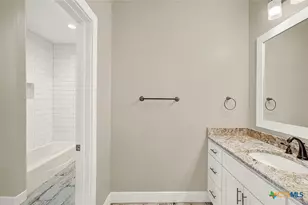 3498 Co Rd 215, Falls City, TX 78113 - Photo 22