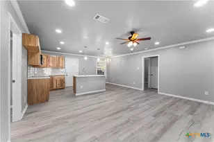 808 Carter St, Killeen, TX 76541 - Photo 10