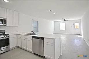 11822 Bluebell Rdg, Converse, TX 78109 - Photo 4