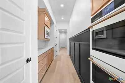 6830 Lacey Oak Road, Salado, TX 76571 - Photo 14