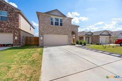 141 Rowdy Yates Way, Jarrell, TX 76537 - Photo 2