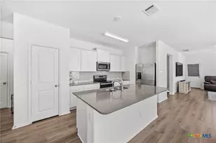 141 Rowdy Yates Wy, Jarrell, TX 76537 - Photo 4