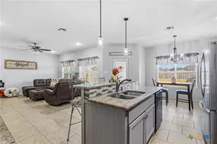 711 Mason Cir, Victoria, TX 77904 - Photo 6