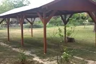 910 E Ave I, Lampasas, TX 76550 - Photo 6