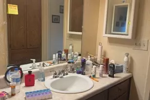 910 E Ave I, Lampasas, TX 76550 - Photo 14