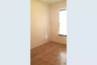 910 E Avenue I, Lampasas, TX 76550 - Photo 16