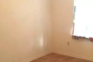 910 E Ave I, Lampasas, TX 76550 - Photo 16