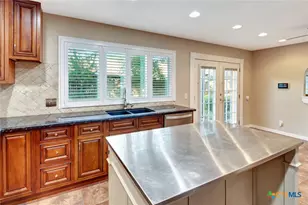 608 Chimney Rock Dr, Victoria, TX 77904 - Photo 12