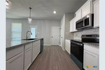 2570 Settlers Oak Drive, Belton, TX 76513 - Photo 12