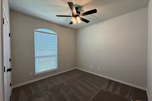 2570 Settlers Oak Dr, Belton, TX 76513 - Photo 20