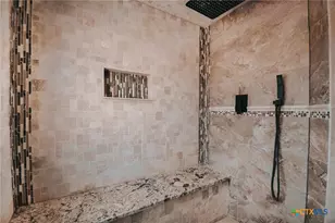 194 Panorama Ln, Victoria, TX 77905 - Photo 32