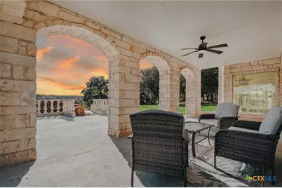 194 Panorama Lane, Victoria, TX 77905 - Photo 10