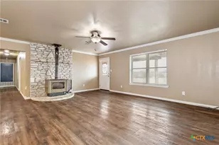 325 Branson Ln, Gatesville, TX 76528 - Photo 12