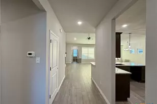 2554 Settlers Oak Dr, Belton, TX 76513 - Photo 4