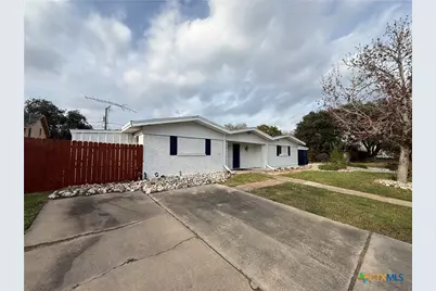 2221 McPherson Drive, Port Lavaca, TX 77979 - Photo 2