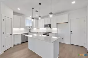 109 Adlai Ave, Georgetown, TX 78633 - Photo 6