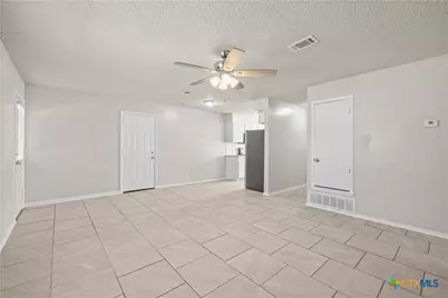 1129 Lindsey Circle, Belton, TX 76513 - Photo 8