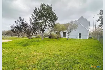 440 Peace Avenue, New Braunfels, TX 78130 - Photo 6