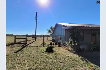 226 Fm 1107, Stockdale, TX 78160 - Photo 6