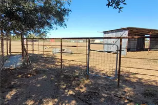 226 Fm 1107, Stockdale, TX 78160 - Photo 4