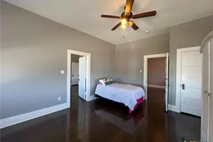 909 Power St, Refugio, TX 78377 - Photo 10