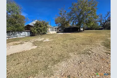 102 E Main Street, Gatesville, TX 76528 - Photo 12