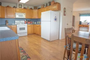 2810 Bridlewood Ranches Dr, San Marcos, TX 78666 - Photo 36