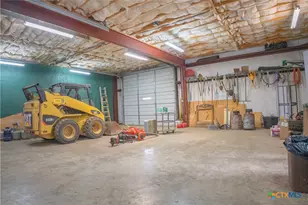 2810 Bridlewood Ranches Dr, San Marcos, TX 78666 - Photo 34