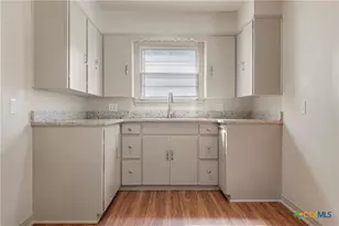 1612 S 49th St, Temple, TX 76504 - Photo 8