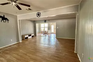 399 Scenic Terrace Dr, Canyon Lake, TX 78133 - Photo 10