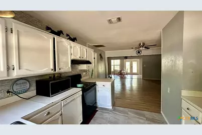 399 Scenic Terrace Drive, Canyon Lake, TX 78133 - Photo 16